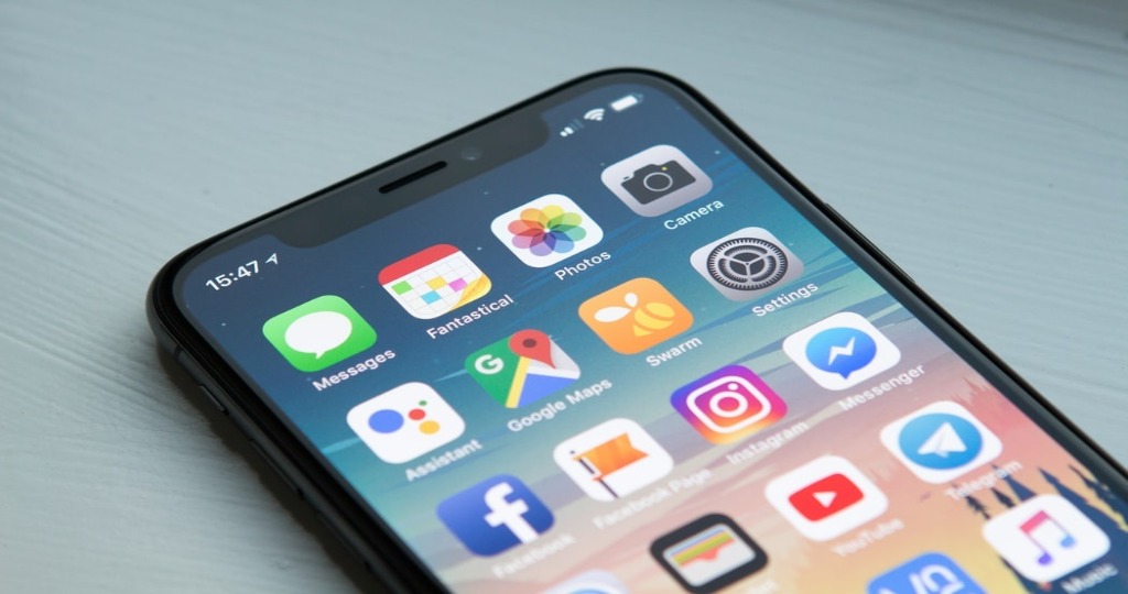 phone in 製作Vlog,你不可不知的事