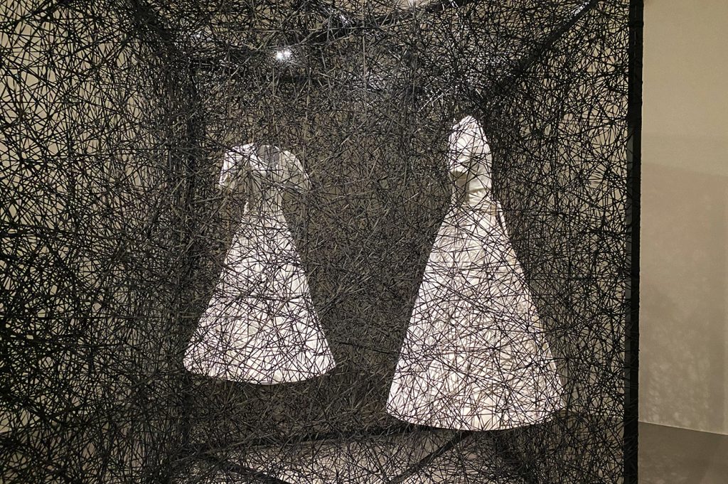 dress in 【超速報】塩田千春展:魂がふるえるin台北美術館