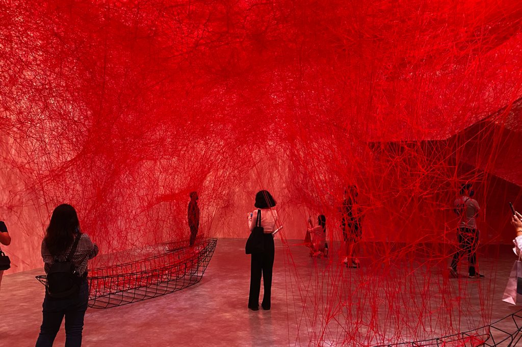 red2 in 【超速報】塩田千春展:魂がふるえるin台北美術館
