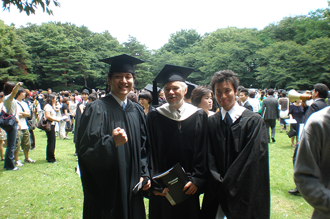 college graduation656 in 關於 applemint CEO 佐藤