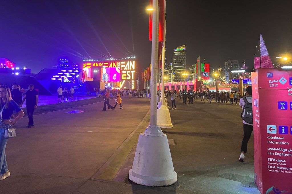 street in 親臨現場!在卡達世足看到對UX/UI設計的堅持