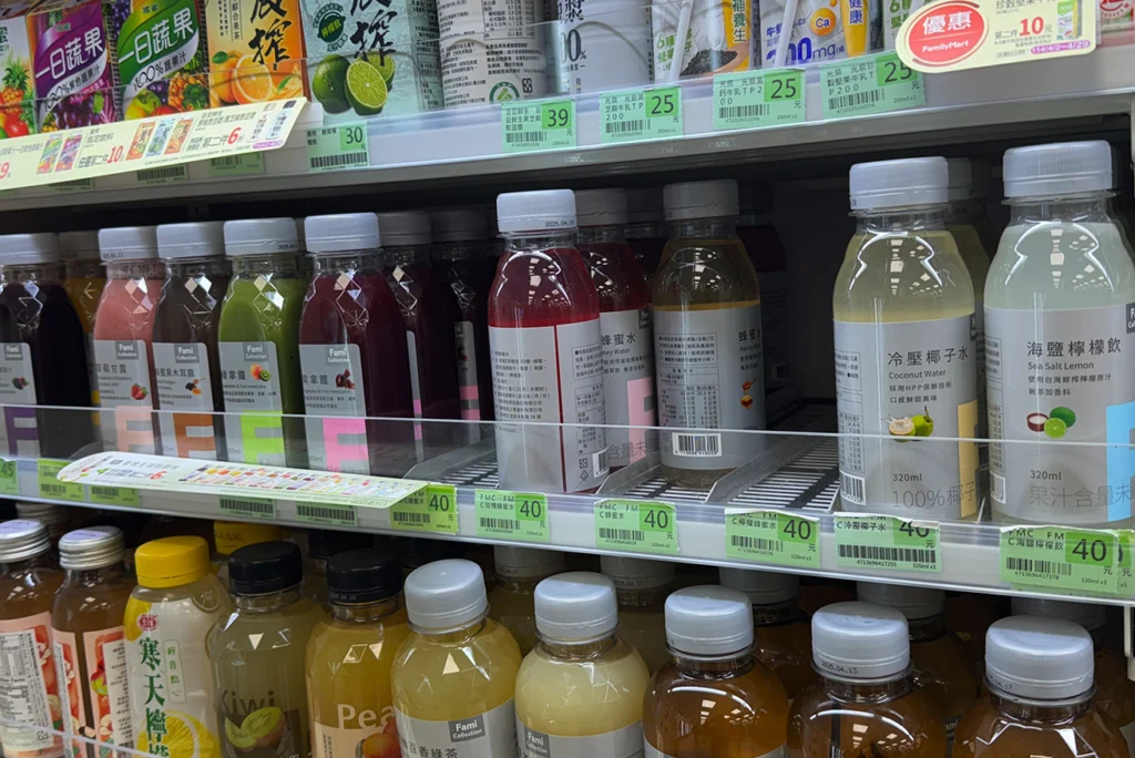 台湾旅行におすすめ！】台湾ファミマコレクションココナッツウォーター